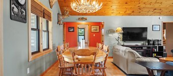 Ledge's Edge Lodge