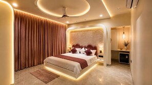 Suite - Erleen Hotel & Rooftop Restaurant (Indore)