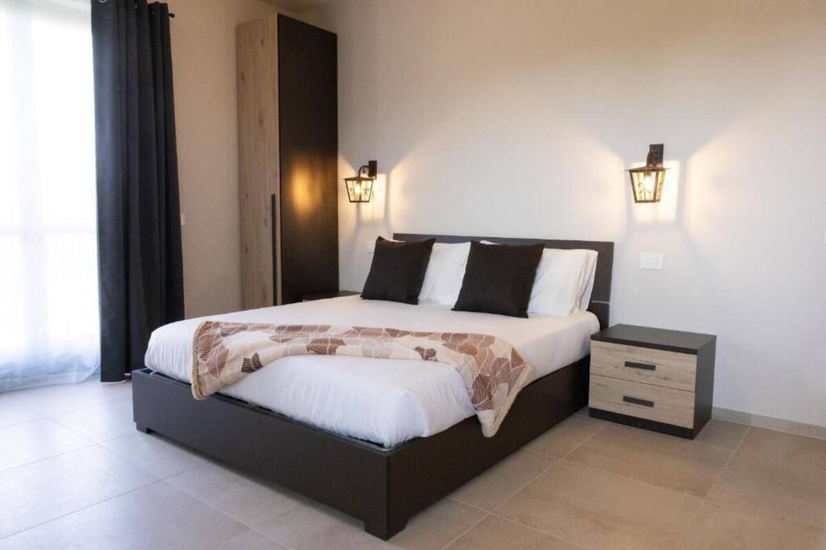 Deluxe Double Room, Balcony, Garden View | In-room safe, free WiFi