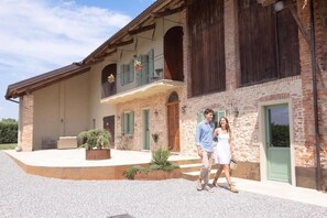 Exterior - Cascina Bella (Piozzo)