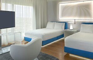 Room - West Hollywood Escape for Nightlife Seekers |3.2 Mi to Beverly Hills Rodeo Drive (West Hollywood)