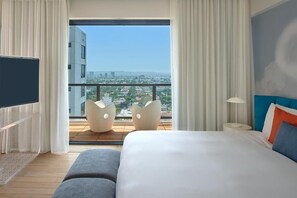 Room - Urban Elegance Perfect for Romantic Nights Near Hollywood Bowl - 3.4 Mi! (West Hollywood)