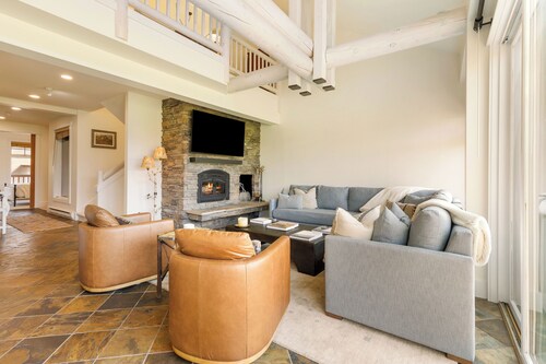Golf Course Front with Private Hot Tub