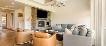 Golf Course Front with Private Hot Tub