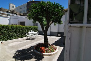 Outdoor dining - Vrbo Property (Napoli)