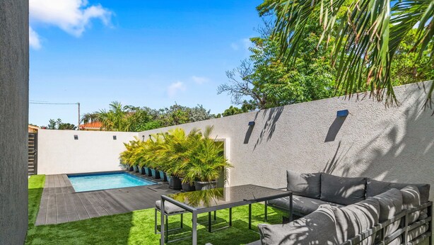 Căn hộ (2 Bedrooms) | Mặt tiền nơi lưu trú