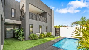 Căn hộ (2 Bedrooms) | Tiện nghi, dịch vụ nơi lưu trú