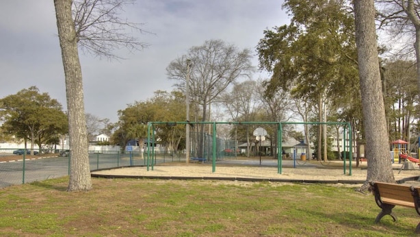 A park with a playground, benches, and trees. - Charming 2BR for 6! Steps to Beach! MBR 346A (Myrtle Beach)