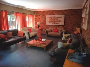 Living area - 24 On Vrey Boutique Hotel (Boksburg)