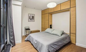 3 chambres, bureau, fer et planche à repasser, Wi-Fi gratuit
