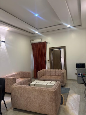 Studio | Khu phòng khách
