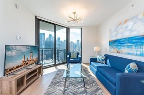 Smart TV - Prime Miami Worldcenter with City Views! (Miami)