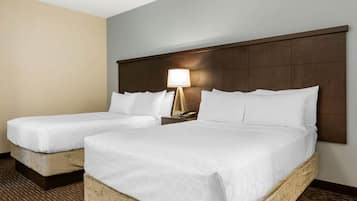 Desk, iron/ironing board, WiFi, bed sheets