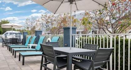 King Studio w/ Kitchen | Free Breakfast + Pool