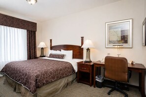Iron/ironing board, WiFi (free), bed sheets