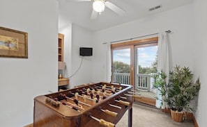 Games room - SunKissed - Relax, Recharge & Soak Up the Sun (Avon)