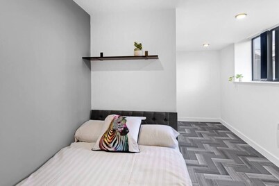 Brand New Spacious Studio in Beeston
