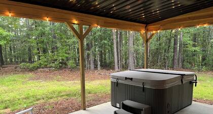 Happy's Lake Hideaway