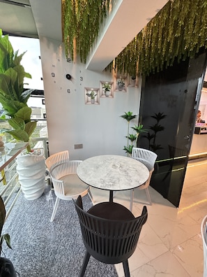 Dining - Holy pie Luxury Apartment (Port Harcourt)