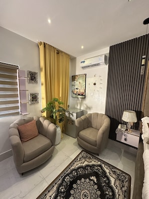 Living area - Holy pie Luxury Apartment (Port Harcourt)