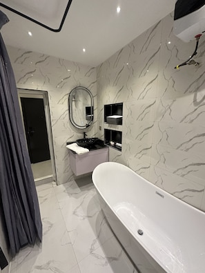 Bathroom - Holy pie Luxury Apartment (Port Harcourt)