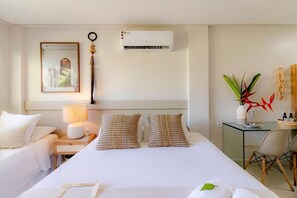 Laptop workspace, WiFi (free), bed sheets - POUSADA PRAIANA (Ipojuca)
