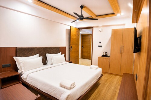 Hotel KT Grand By Basotel 
