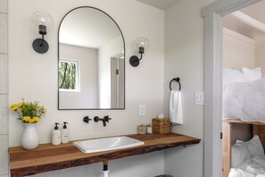 Room, Lake View | Bathroom | Shower, free toiletries, towels, soap