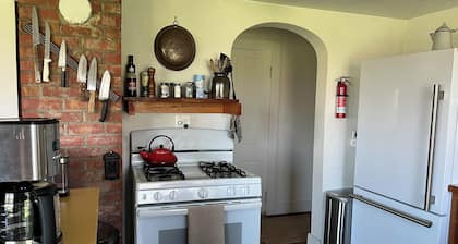 Charming 1830s Farmhouse