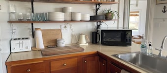Charming 1830s Farmhouse