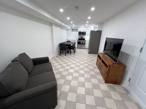 Living area - Spacious 2 Bed Basement Apartment Fully Furnished, Separate Entrance (Toronto)