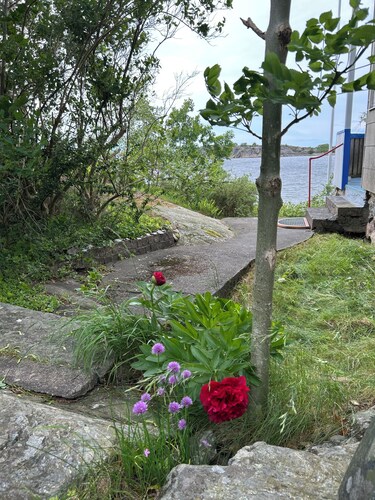 A family friendly summer cottage by the sea in Gothenburg