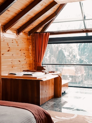 Deluxe Suite, Mountain View | Blackout drapes, soundproofing, WiFi (free) - Kunç Konakları (Çamlıhemşin)