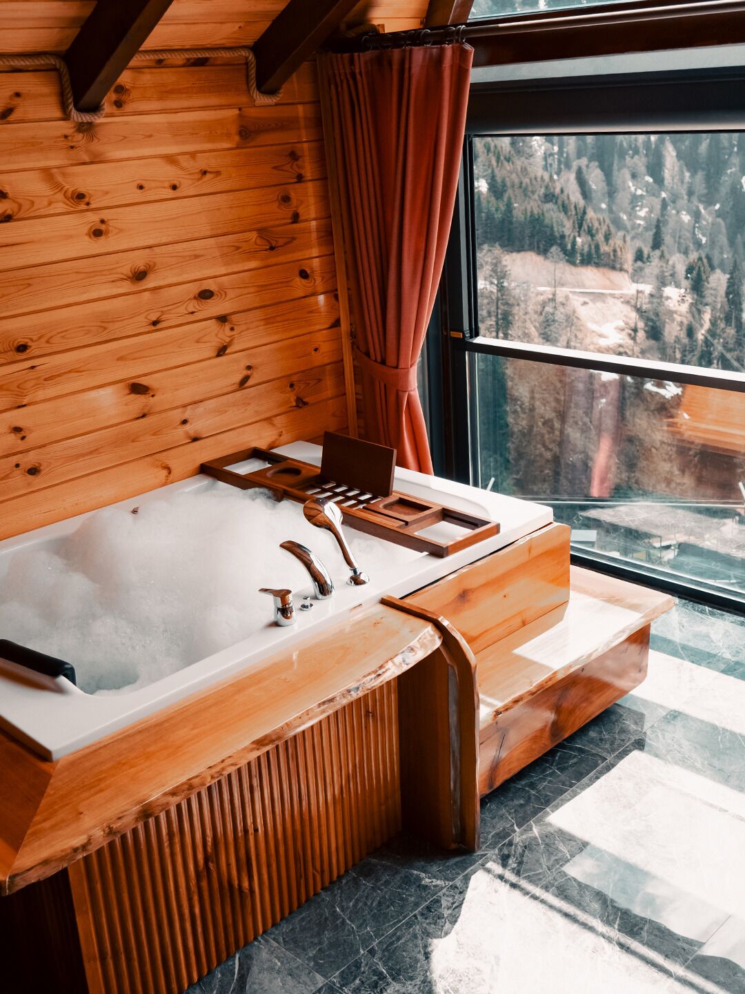 Suite – deluxe, fjellutsikt | Innvendig