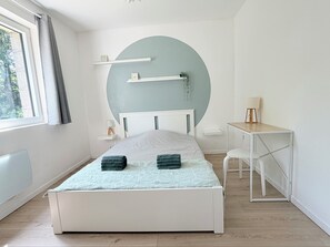 Bügeleisen/Bügelbrett, WLAN, Bettwäsche