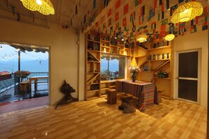 Kawasan tempat duduk lobi