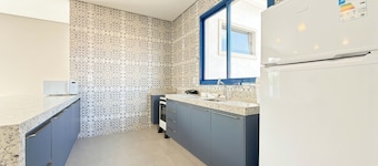Apartment 06 - Fully furnished apartment located in the city center. 3 minutes from the stadium.