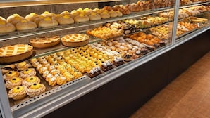 Deluxe Double Room | Dining - Regina Elena Rooms  (Pescara)
