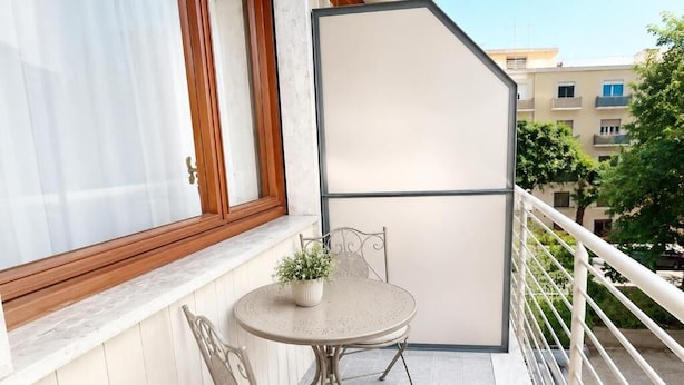 Outdoor dining - Regina Elena Rooms  (Pescara)