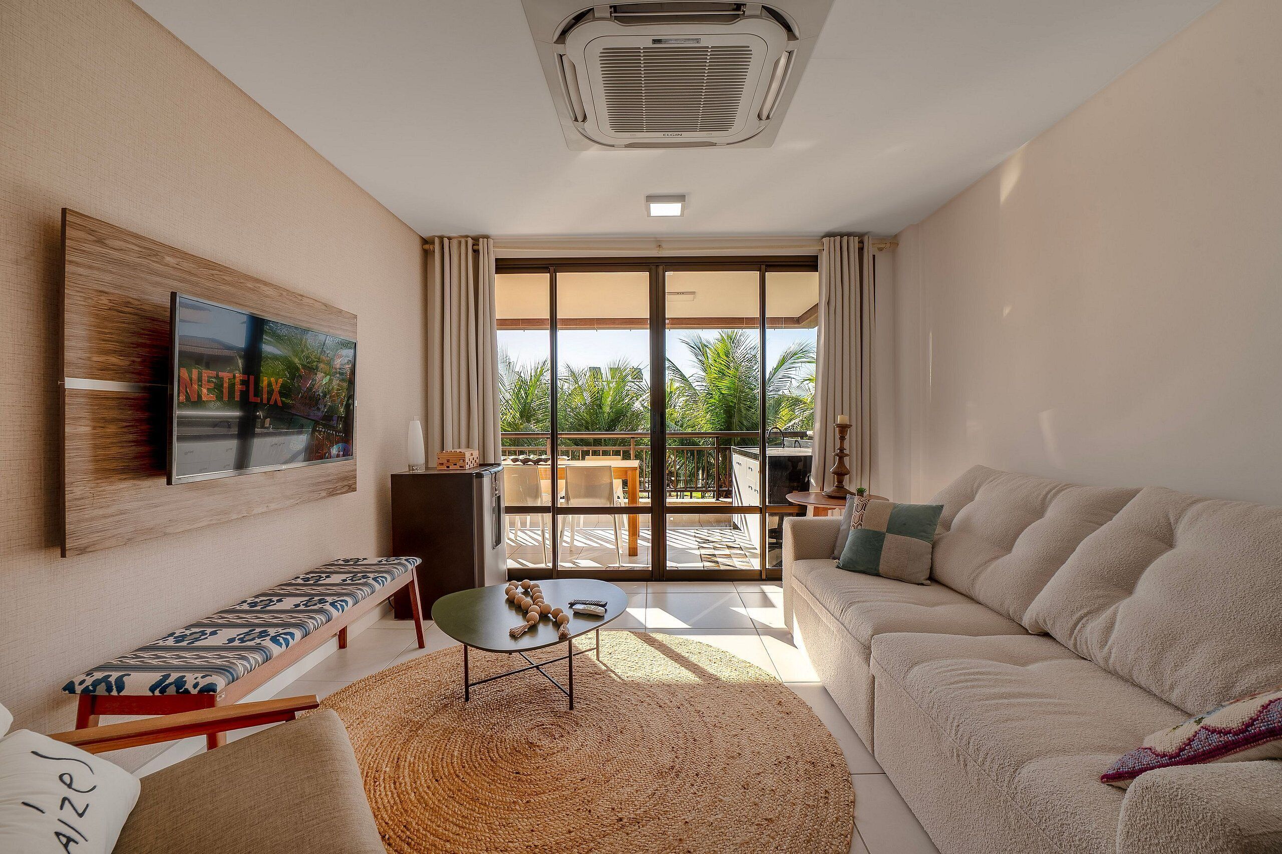 Basic Apartment | Living area