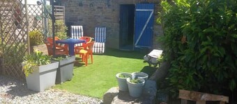 Rent a small cottage in the style of a fisherman's cabin.