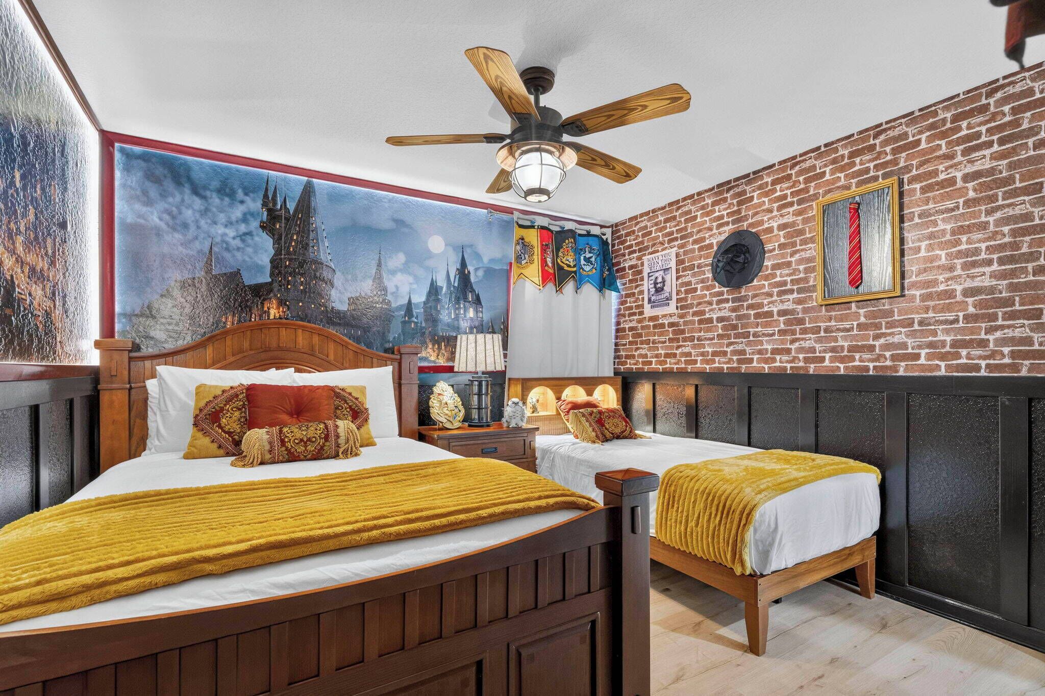 6 bedrooms, iron/ironing board, travel cot, WiFi