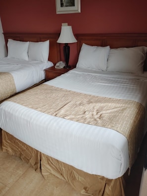 Iron/ironing board, WiFi (free) - Travel Inn (Raton)