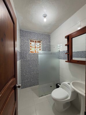 Bathroom - Room-hôtel El Bonao Higuey Punta Cana (Higuey)