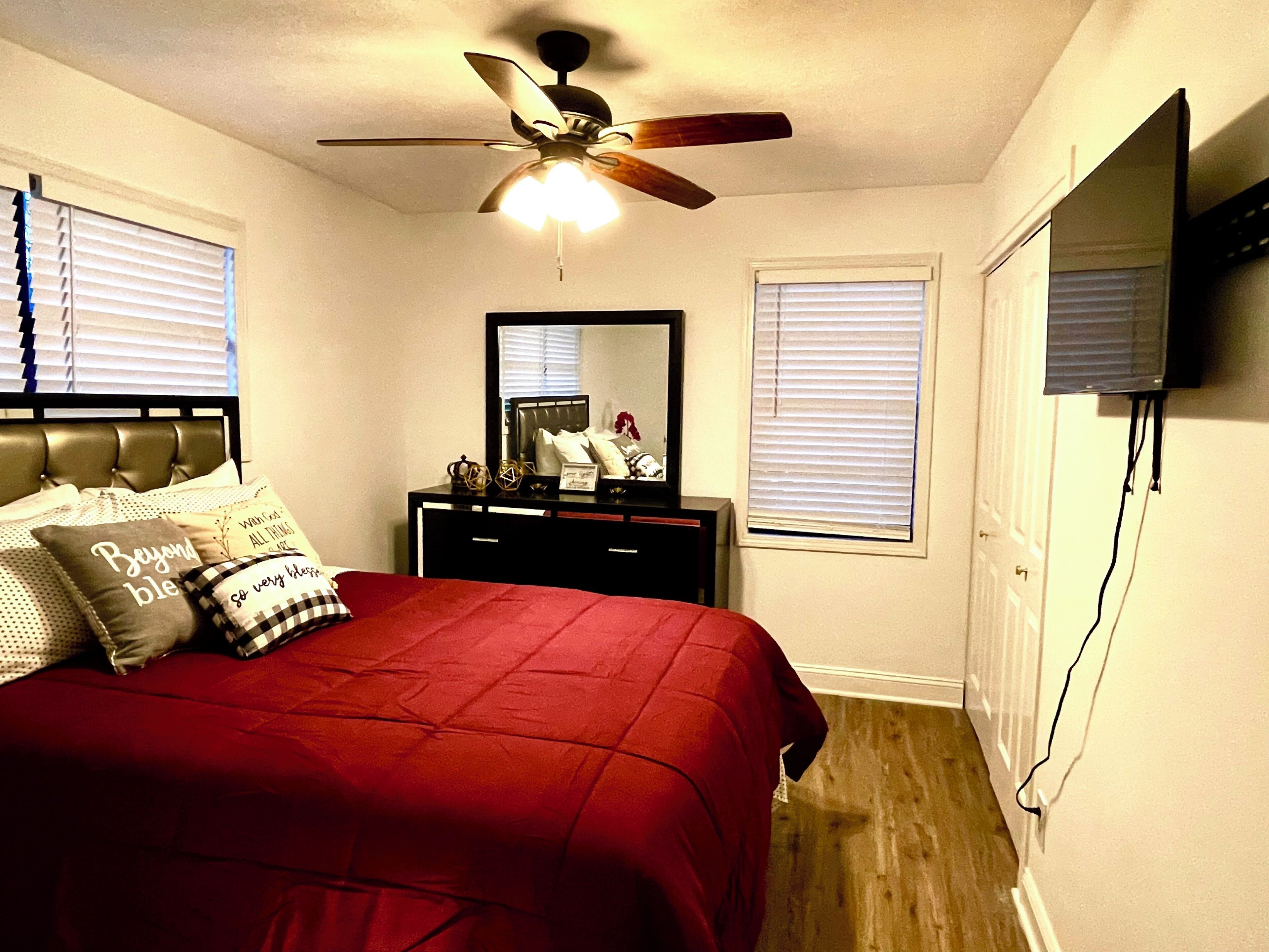 3 bedrooms, iron/ironing board, free WiFi, bed sheets