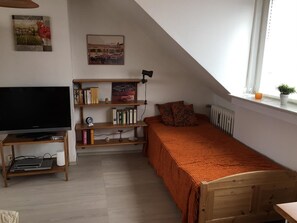 Room - TRADE FAIR DÜSSELDORF APARTMENT (Duisburg)