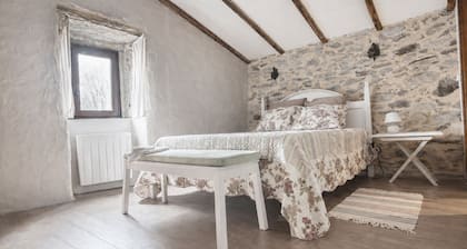 Schist Houses - Casa da Capela (2-Bedroom House)