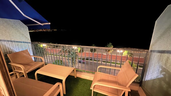 Property grounds - Vrbo Property (Nice)