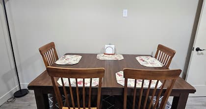 Sunset Farm Apartment just outside of Pendleton-brand new 800 sf