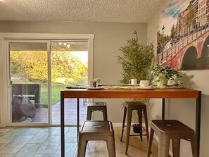 Dining - Spacious Luxury Garden Bungalow/ Over 4,000 Sqft (Edmonton)